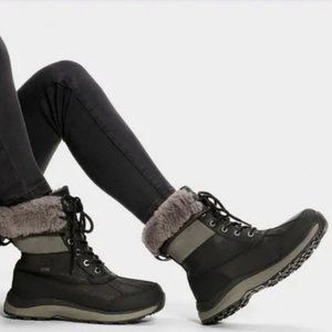 UGG ADIRONDACK III BOOT Size 9, MINT